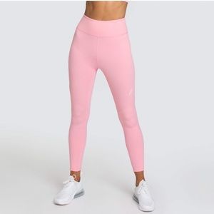 DOYOUEVEN - *NEW*EXCEL Pastel Pink leggings - M
